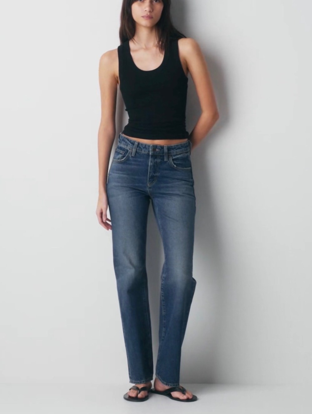 Aritzia Denim Forum Sharon Classic Mid-Rise Straight Jean Vintage Dark Blue